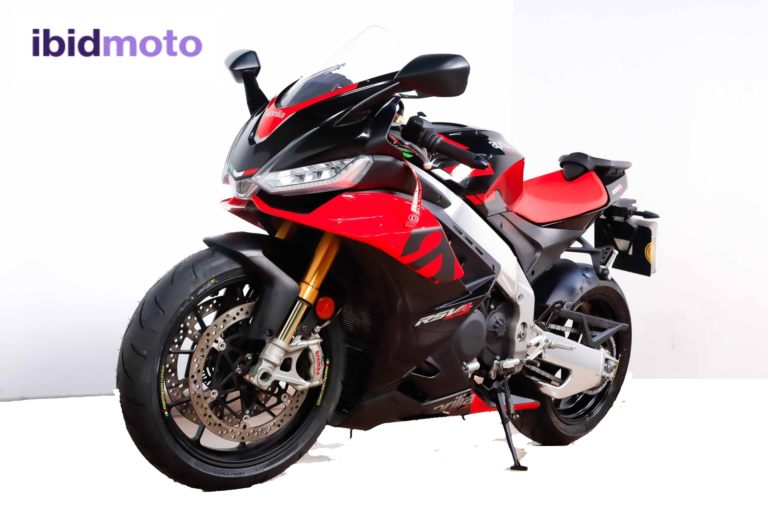 Aprilia RSV4 1100 Factory